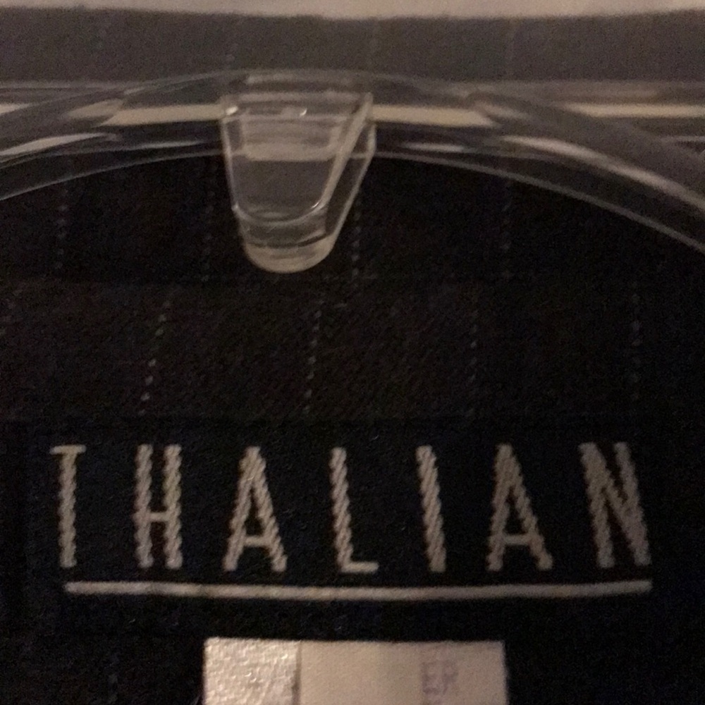 Suit - Picture 7 of 7